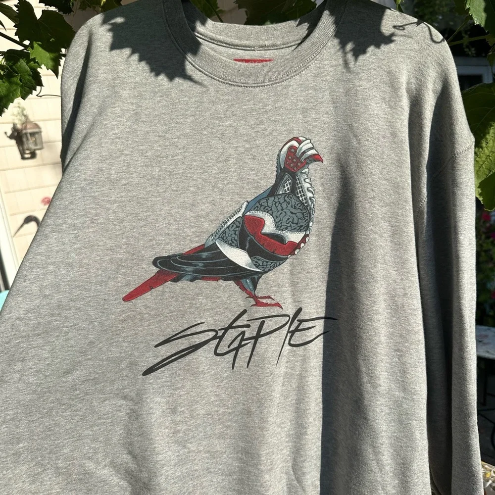 Jeff Staple Gray Graphic Men's Sweater - Picture 2 of 5